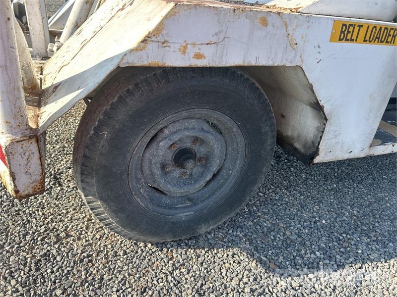 24 in x 20 ft Portable Transfer Belt Loader Lauksaimniecība- Citi