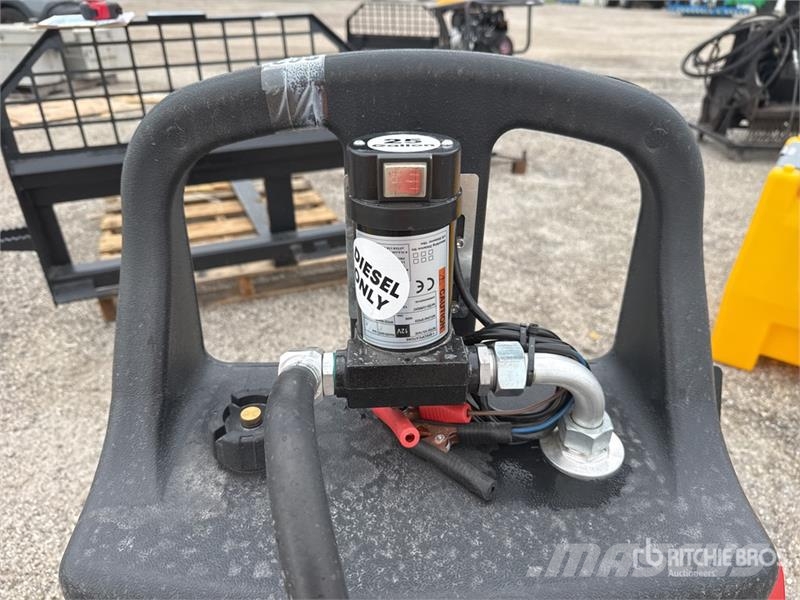 25 Gallon Poly Diesel Caddy with 12v Pump (Unused) 其他
