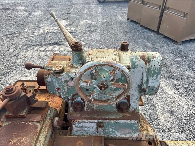 25 in Standard Lodge & Shipley Lathe معدات البناء - غير ذلك