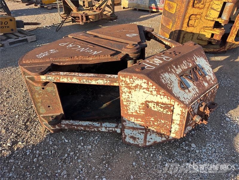 26 in Clamshell Bucket Запчастини для кранів