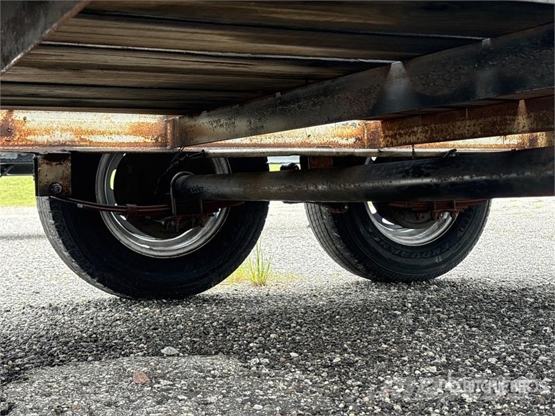 27 ft T/A Utility Trailer Other trailers