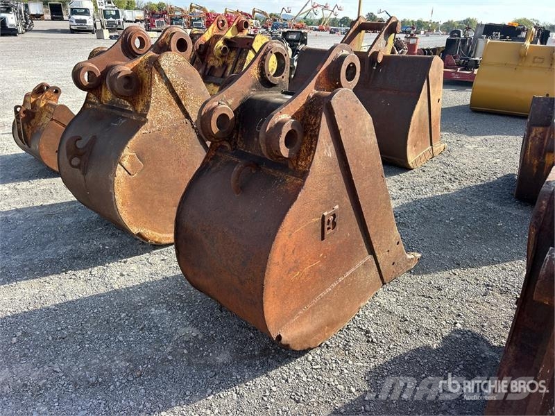 28 in Digging Excavator Bucket - Fits Cat 323 Žlice