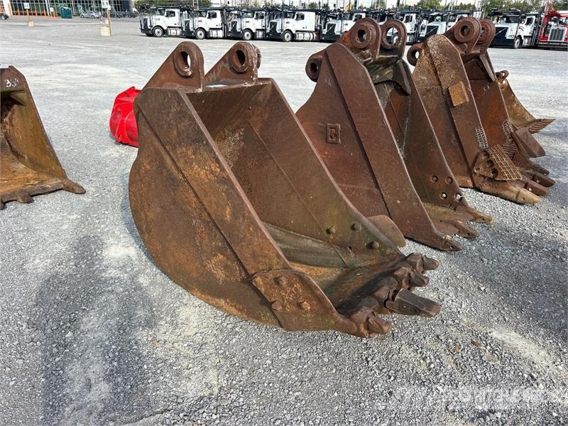 28 in Digging Excavator Bucket - Fits Cat 320 Žlice