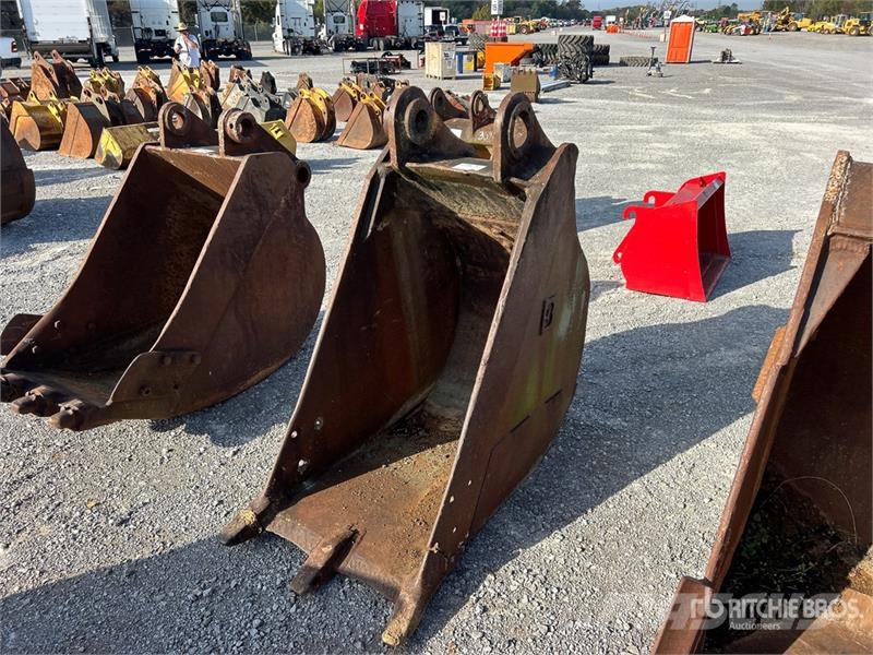 28 in Digging Excavator Bucket - Fits Cat 323 Žlice