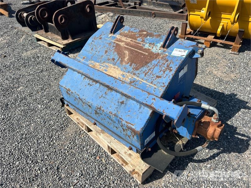  32 in Tractor Tiller ماكينات زراعية - غير ذلك