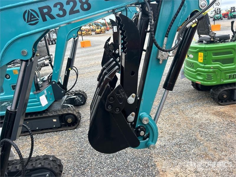 328-BT Mini Excavator (Unused) Mini kotrók < 7t