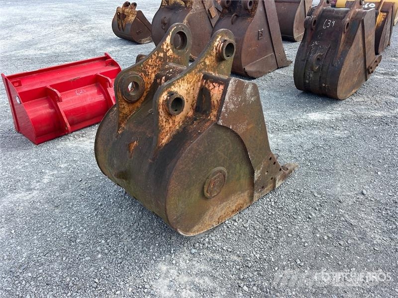 34 in Digging Excavator Bucket - Fits Cat 323 Buckets