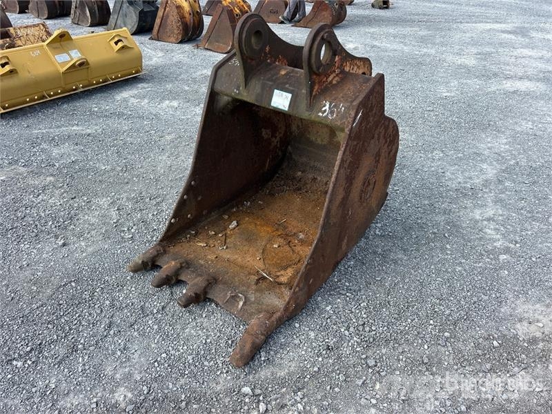 34 in Digging Excavator Bucket - Fits Cat 323 Buckets