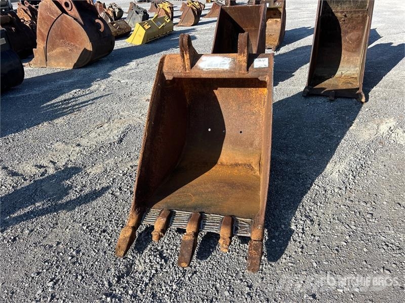 36 in Backhoe Loader Bucket Kašike / Korpe