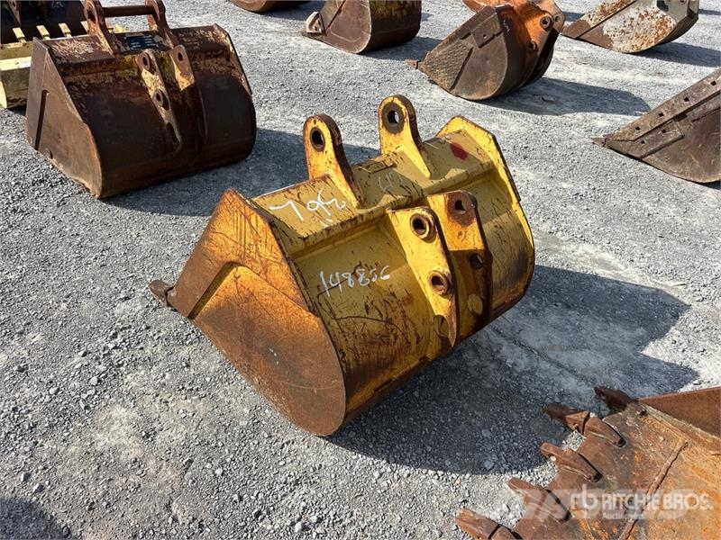 36 in Digging Backhoe Rear Bucket - Fits Case 580K Kašike / Korpe