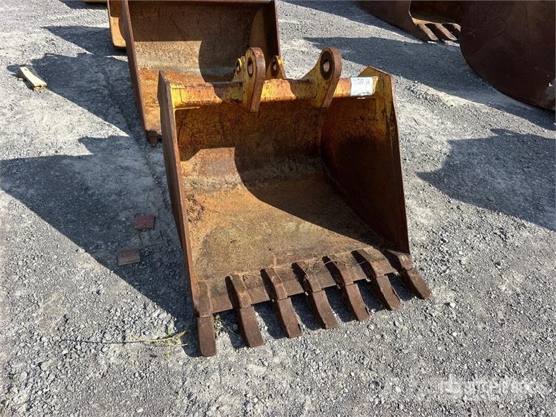36 in Digging Backhoe Rear Bucket - Fits Case 580K Kašike / Korpe