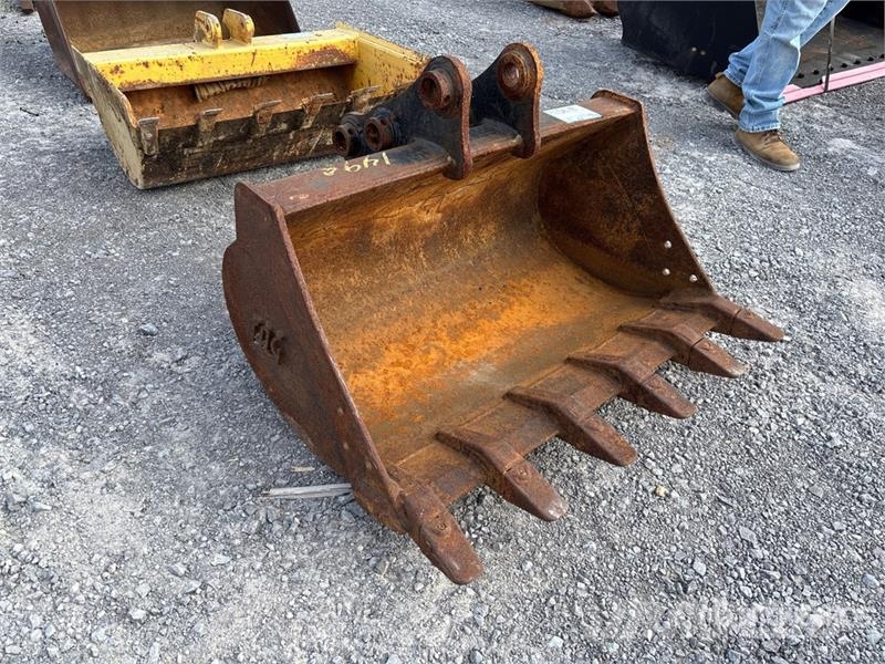 36 in Digging Excavator Bucket - Fits Cat 302 Kašike / Korpe