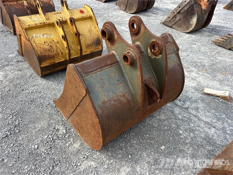 36 in Digging Excavator Bucket - Fits Cat 305 Kašike / Korpe