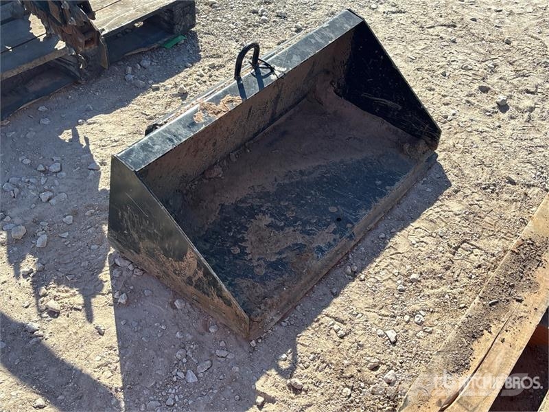  36 in General Purpose Mini Skid Steer Bucket Cucharones