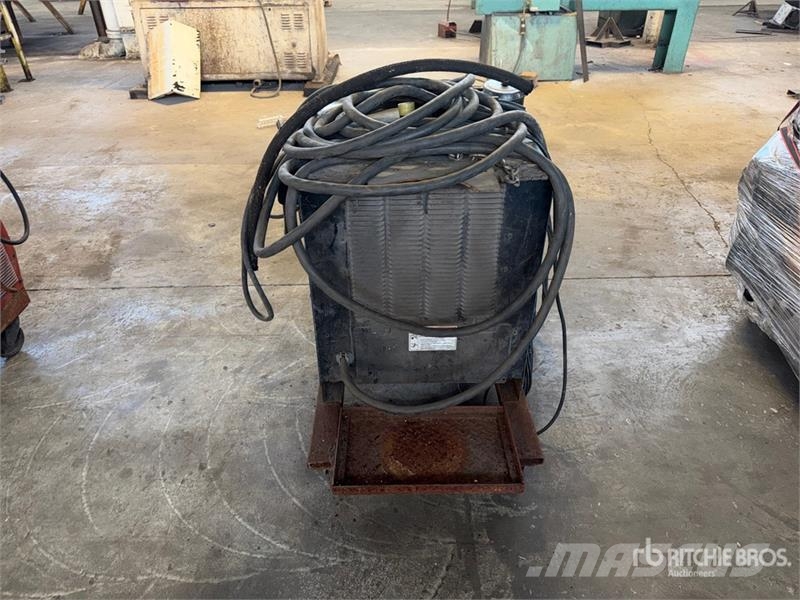 400 A Mobile Multi-Process Electric Welder Zváracie stroje
