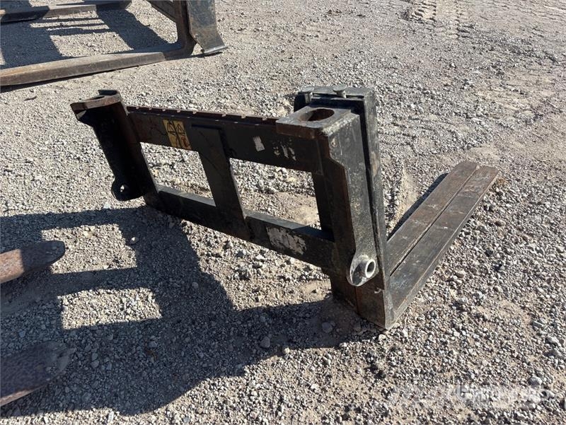 42 in Fork Attachment Garfos