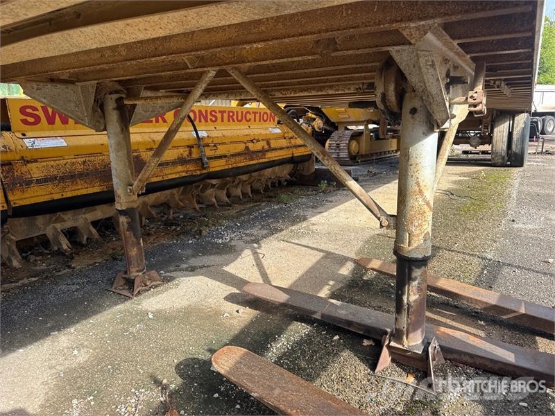  45 ft x 102 in T/A Van Trailer Furgons