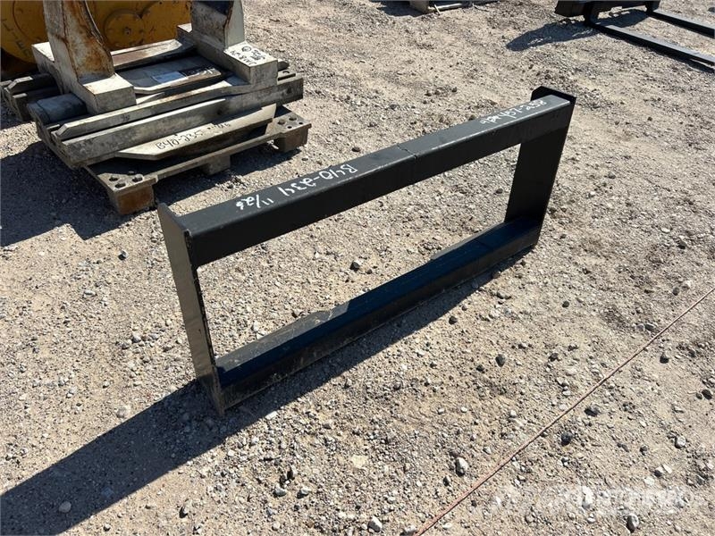  46 in . Skid Steer Attachment Mounting Plate Other components