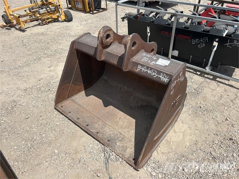 48 in Cleanup Excavator Bucket Buckets