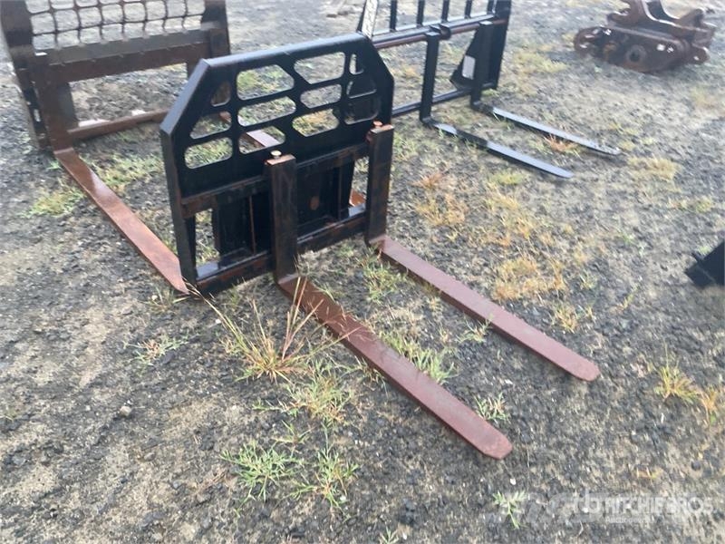 48 in Skid Steer Forks Fourche