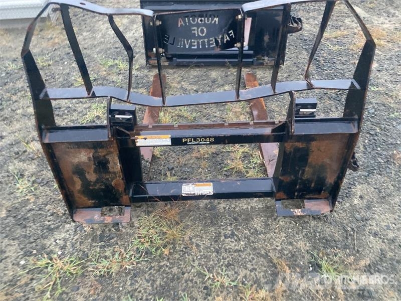 48 in Skid Steer Forks Fourche