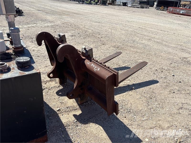 48 in Wheel Loader Forks Fourche
