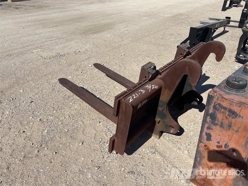 48 in Wheel Loader Forks Fourche