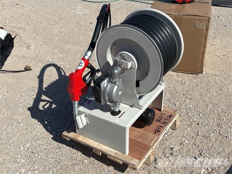 50 ft. Diesel Fuel Reel w/ HD 12v pump (Unused) Drugi deli