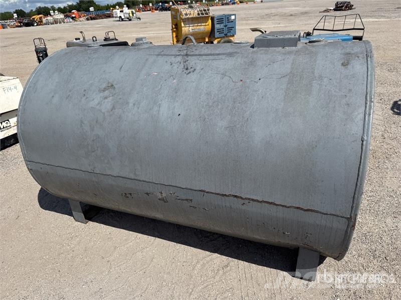 500 gal Steel Tank Fuel and additive tanks