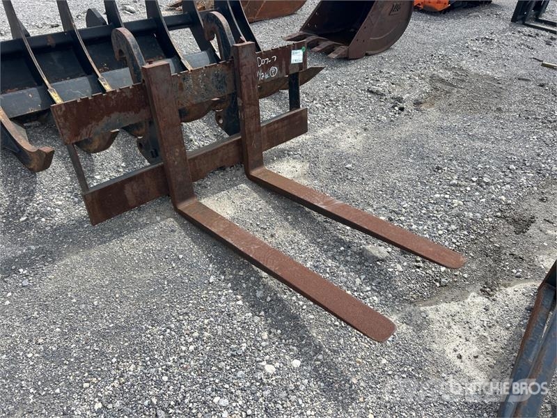 53 in Wheel Loader Forks Вили