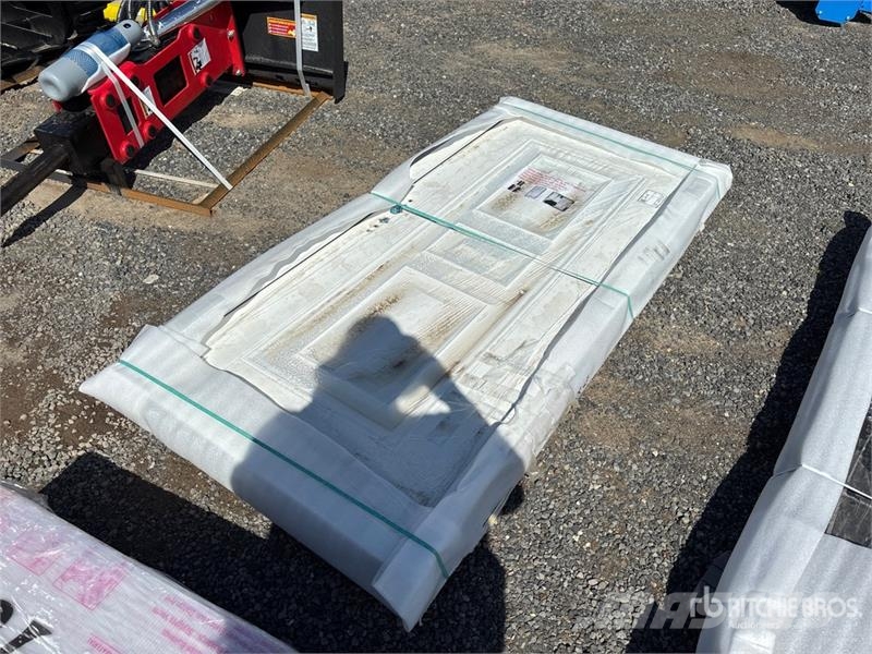 6.89 ft x 3.38 ft White Steel Security Door with F Vintsid, telfrid ja materjaliliftid