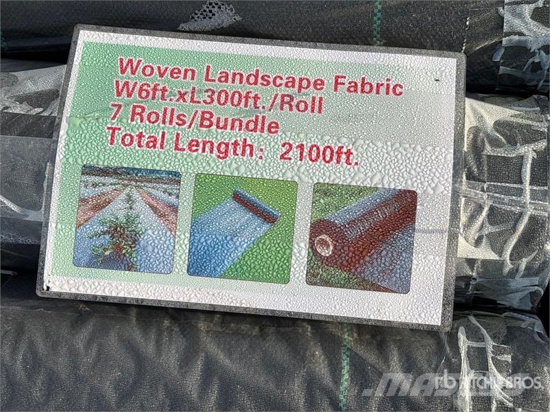 6 ft x 300 ft Woven Fabric Landscape (Unused) Egyéb mezőgazdasági gépek