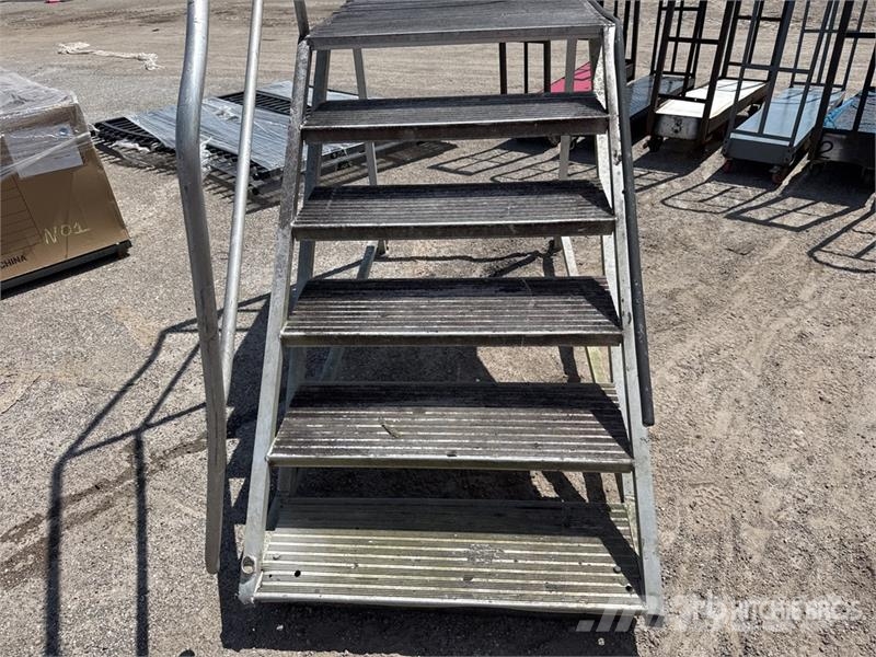 6 Steps Work Platform Other components