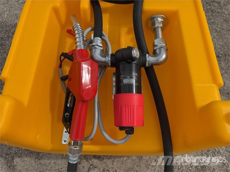 60 Gallon Poly Diesel Tank with 12v Pump (Unused) Outros Florestal