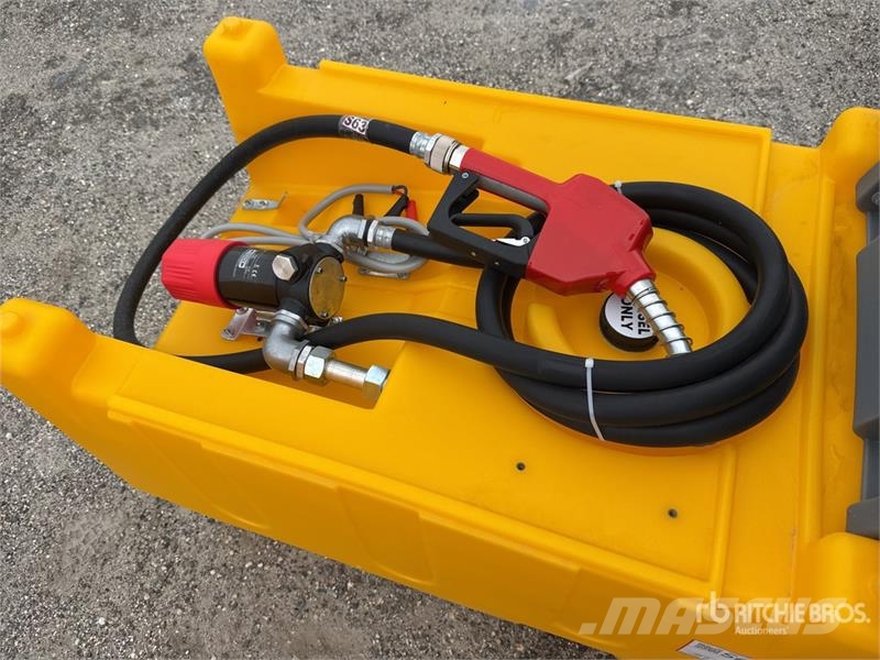60 Gallon Poly Diesel Tank with 12v Pump (Unused) 其他