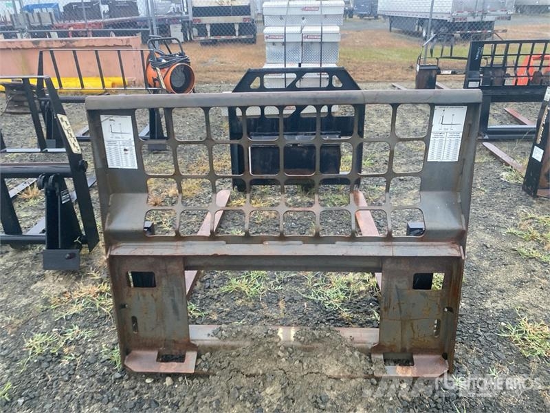 60 in Skid Steer Forks Fourche