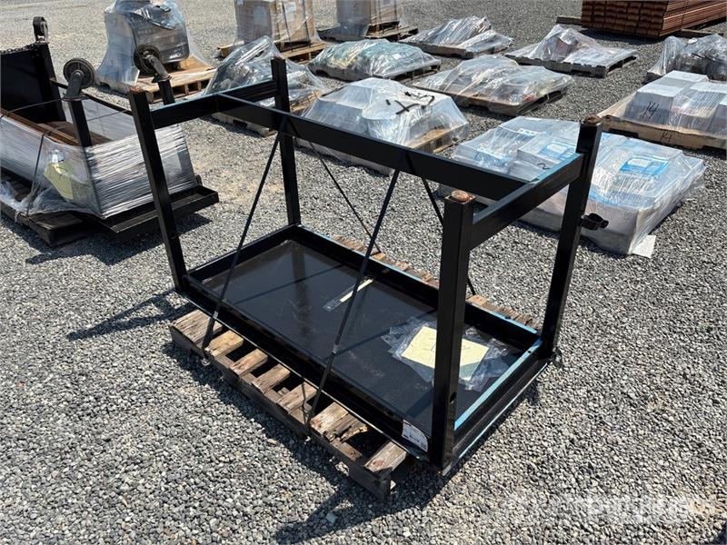 60 in x 30 in Table 건설 장비 - 기타