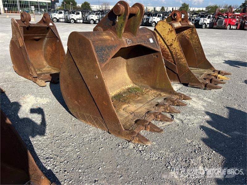 67 in Digging Excavator Bucket - Fits Cat 330 Žlice