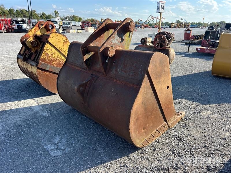 67 in Digging Excavator Bucket - Fits Cat 330 Žlice