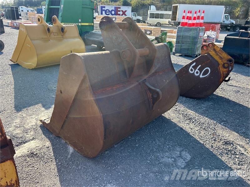 67 in Digging Excavator Bucket - Fits Cat 330 Žlice