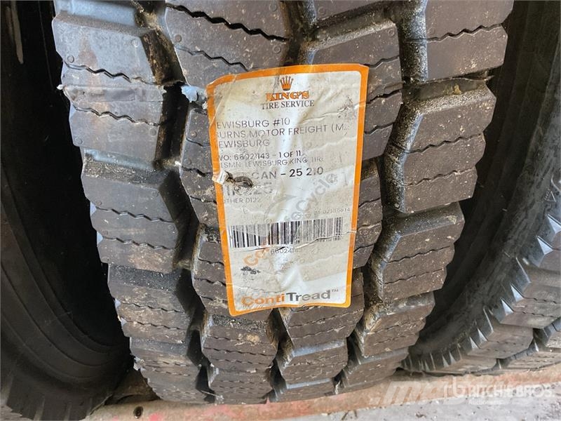 7 New Recapped 11R22.5 Tires Mounted on Aluminum W Gume, kolesa in platišča