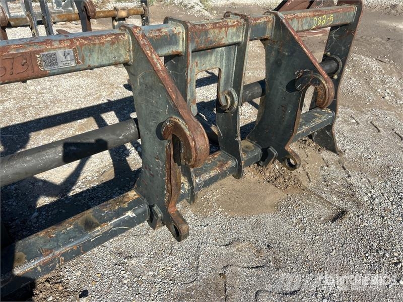  71 in Q/C Wheel Loader Forks 叉