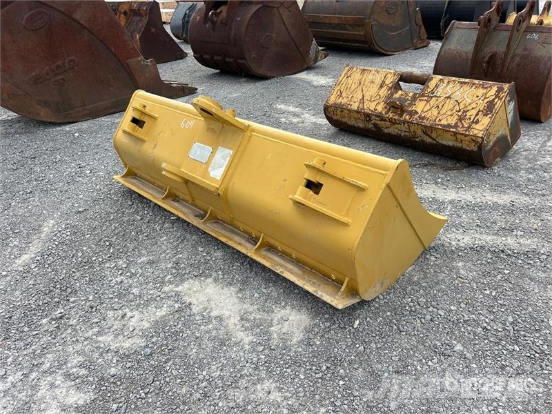 72 in Cleanup Excavator Bucket دلاء