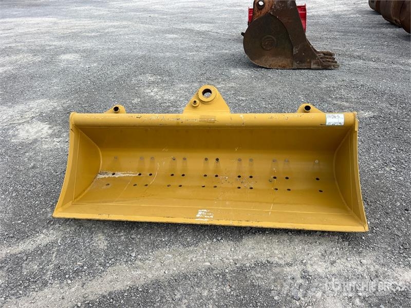  72 in Cleanup Excavator Bucket دلاء