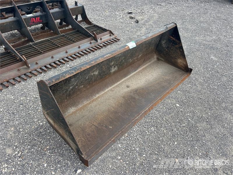  72 in General Purpose Skid Steer Bucket Skovle