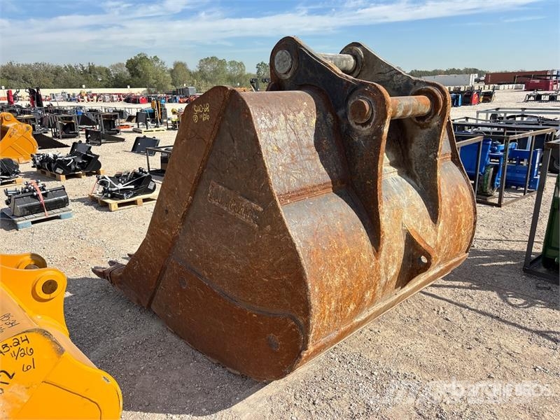  74 in Digging Excavator Bucket Baldes