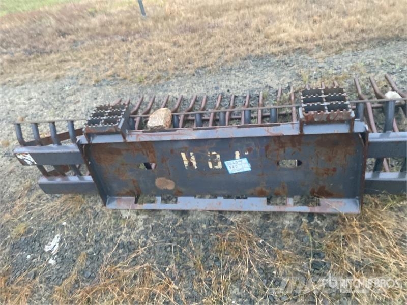  80 in Skid Steer Root Rake Rastrilladoras y rastrilladoras giratorias
