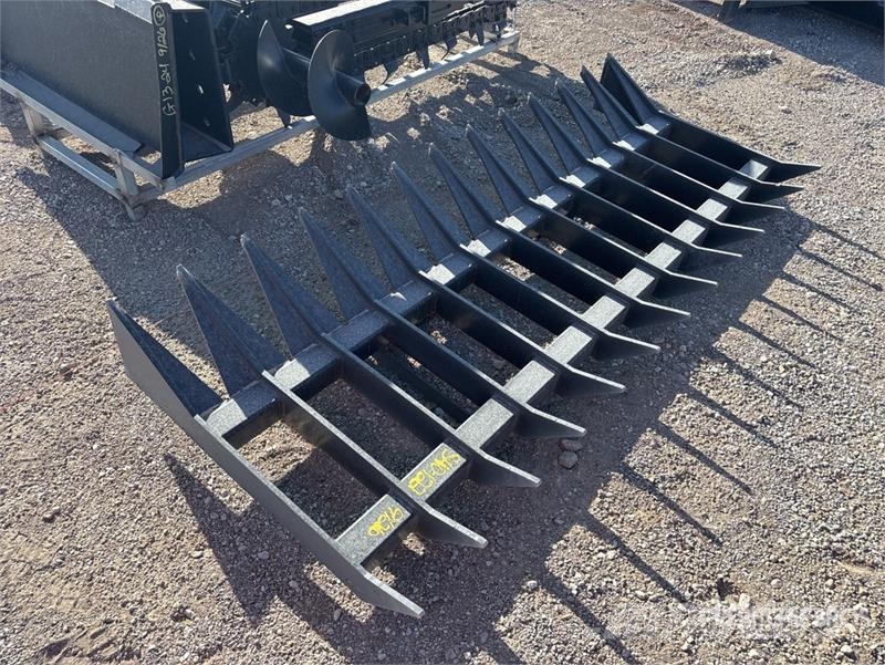 84 in Skid Steer Root Rake (Unused) Obračalniki in zgrabljalniki