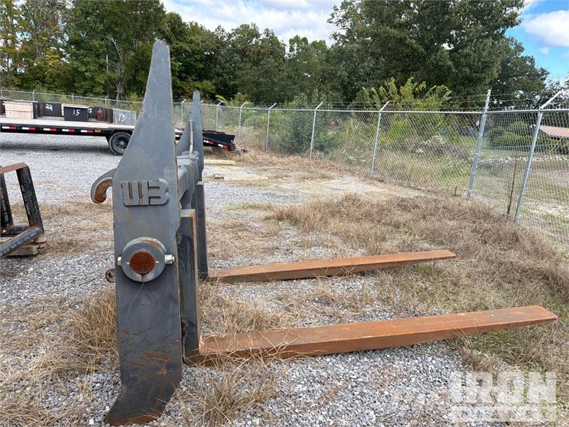 96 in 744 8 ft Set Fork Attachment - Fits John Dee Vilice