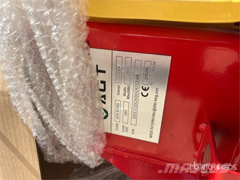 AGT ATK-B1000 2 Post 10000 lb Vehicle Lift (Unused) معدات البناء - غير ذلك
